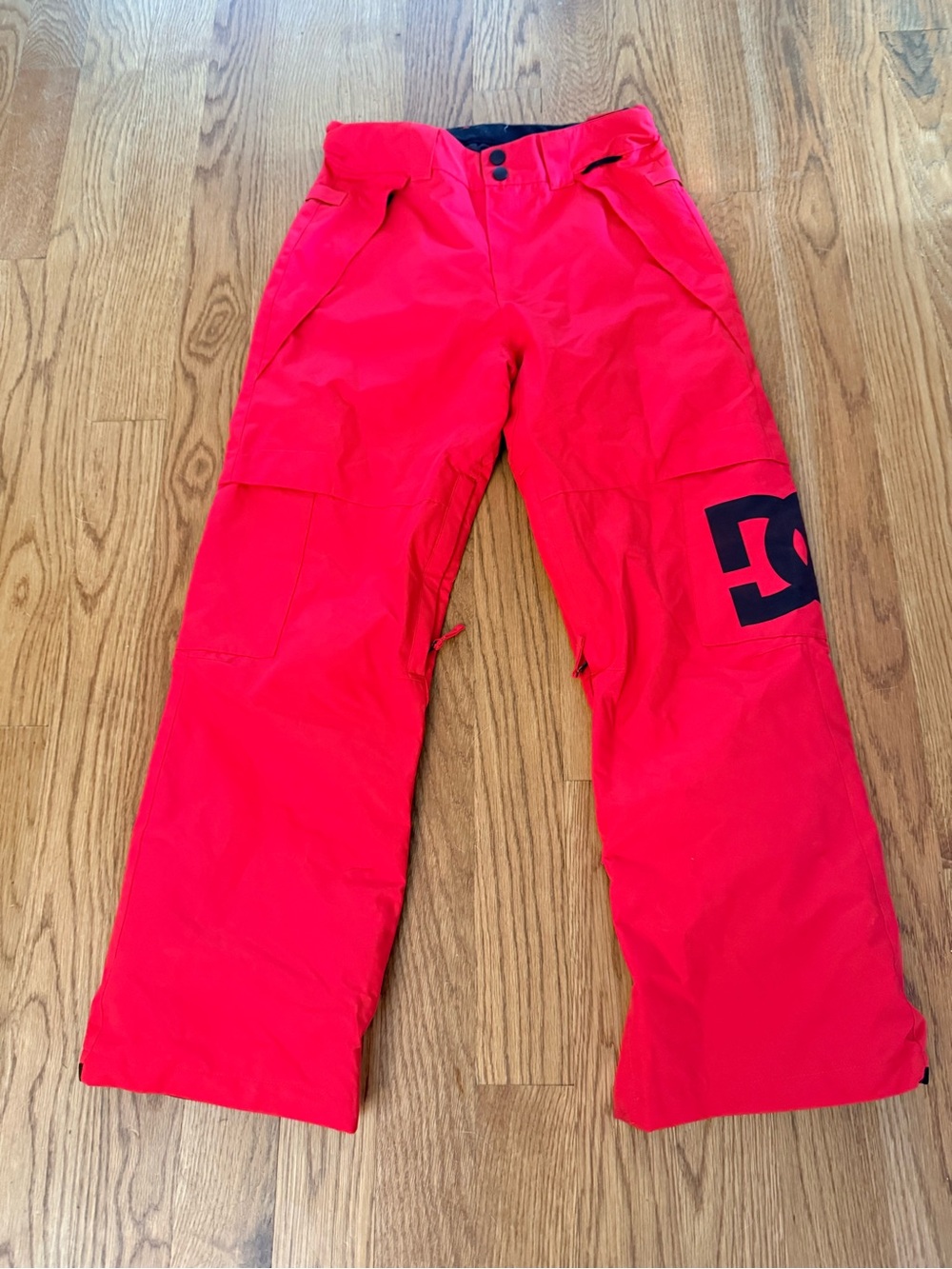 DC Red Snowboarding/Ski pants with Black Logo